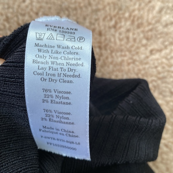 Everlane ribbed black top - Picture 5 of 5